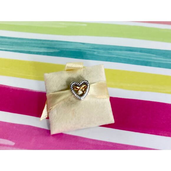 Limited edition Pandora charm - Picture 1 of 3